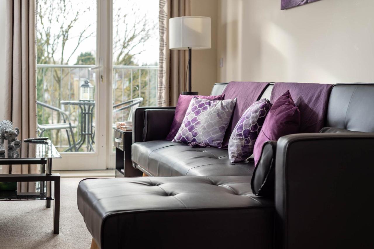 Virexxa Bletchley - Executive Suite - 2Bed Flat With Free Parking Milton Keynes Buitenkant foto